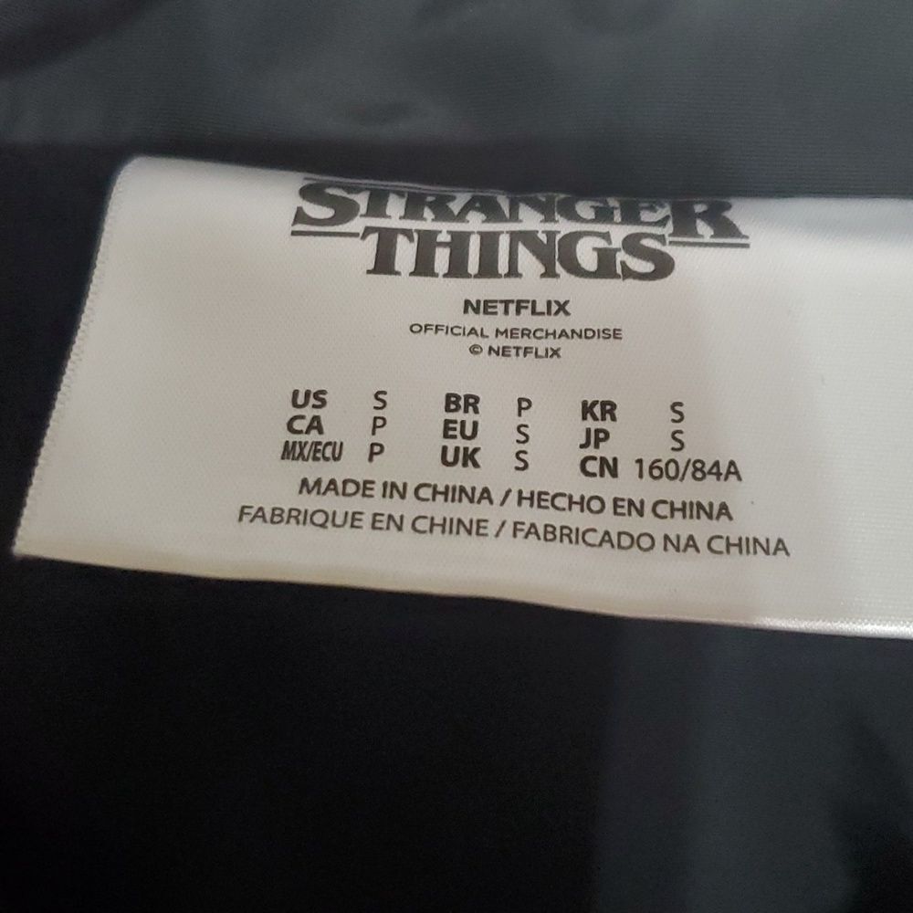 Unique “Stranger Things” pullover jacket Size S - Picture 5 of 5